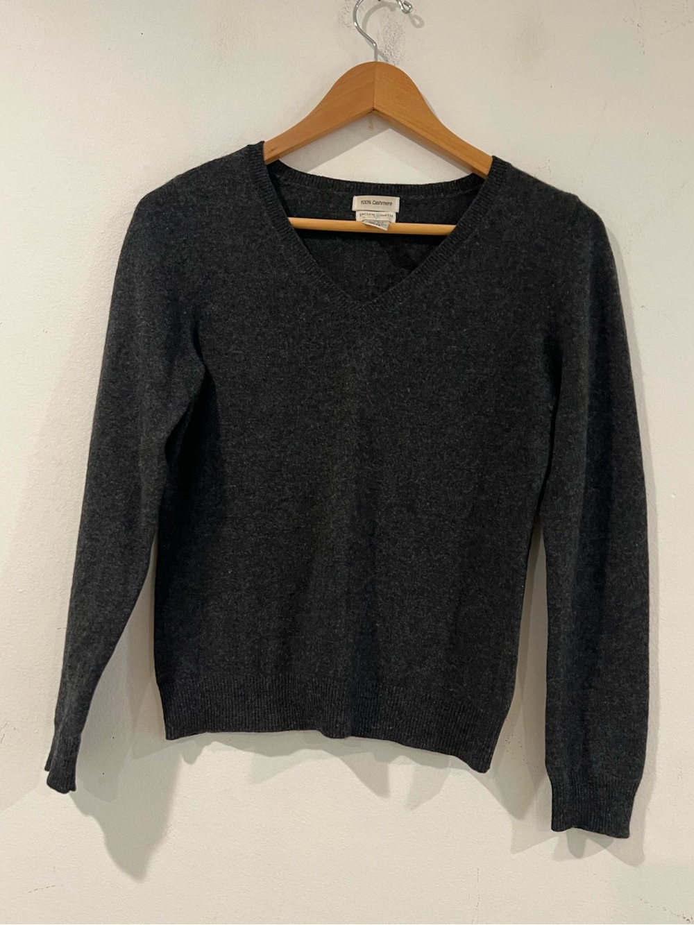 Jaclyn Smith Charcoal V-Neck Sweater women S cashmere